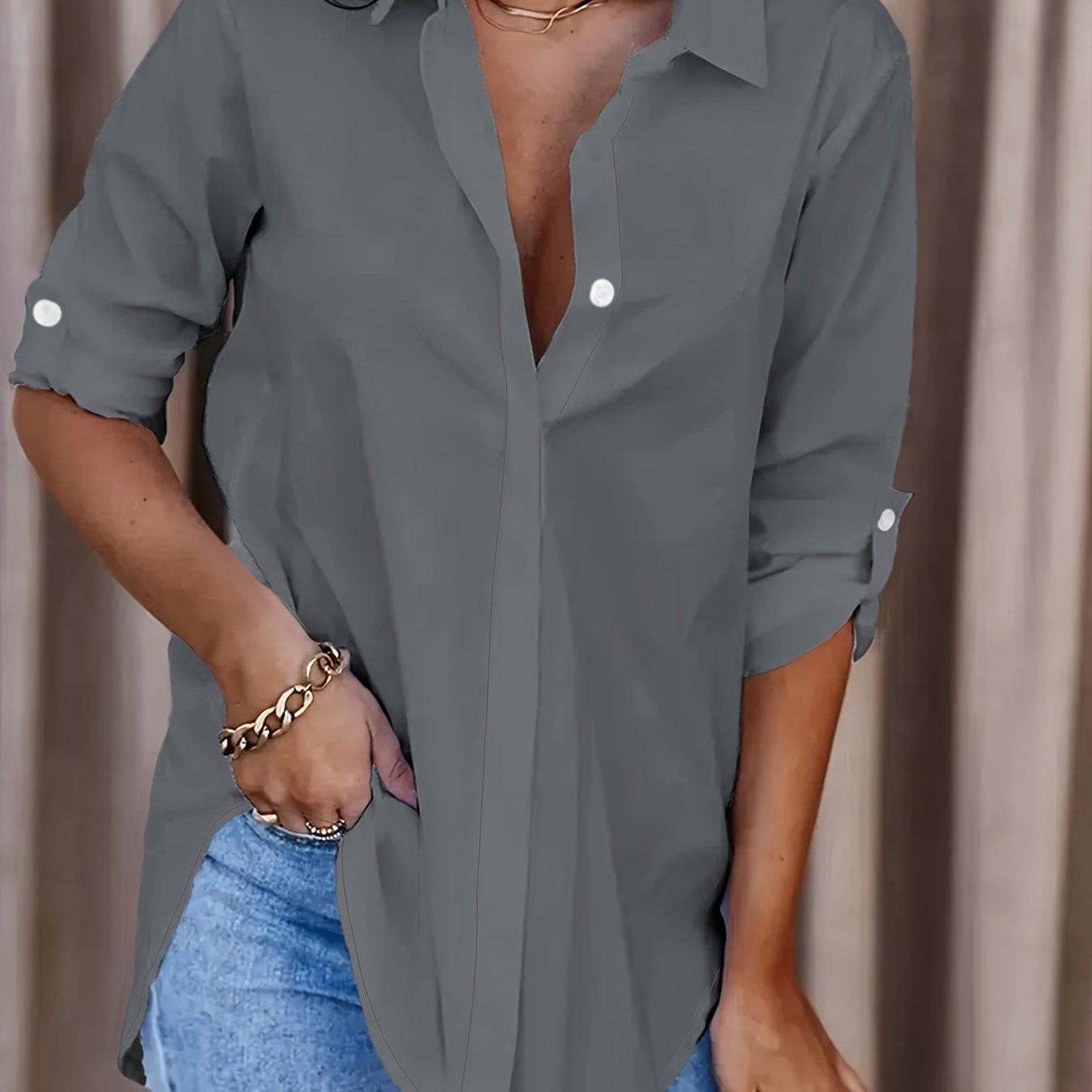 Flowy shirt with roll-up sleeves – Casual elegance