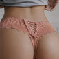 String en dentelle