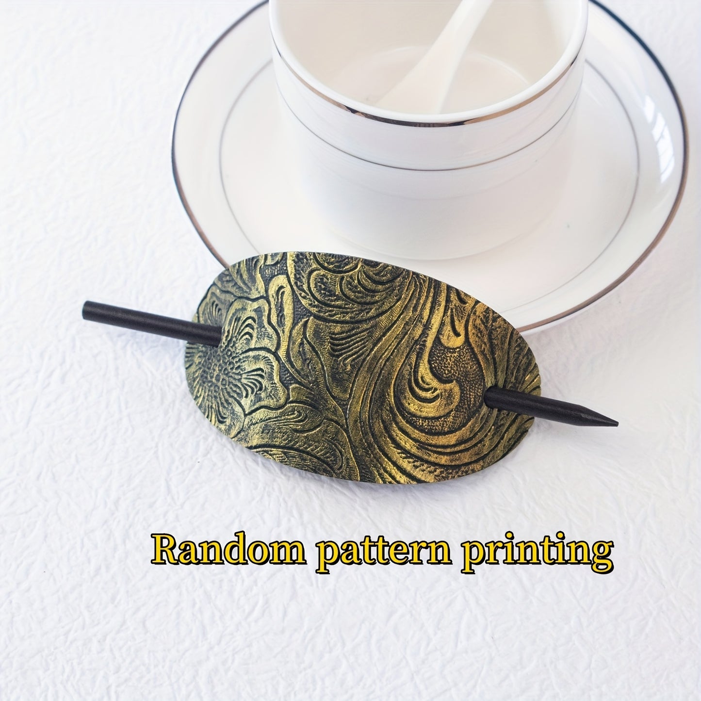 Pince à cheveux en cuir avec baguette – Élégance naturelle