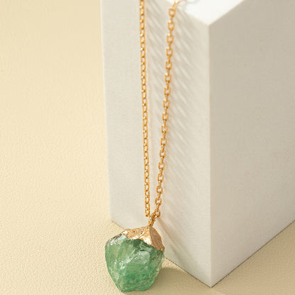 Collier et son pendentif en cristal