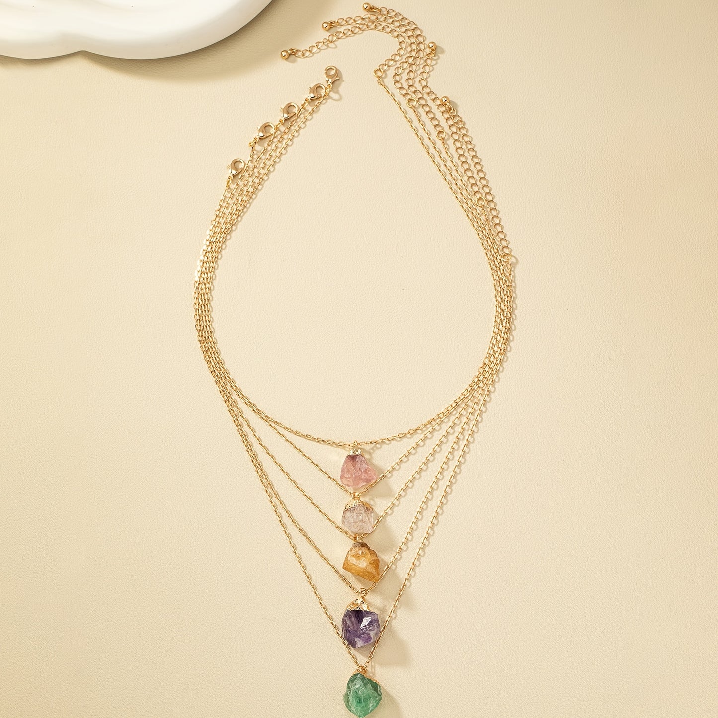 Collier et son pendentif en cristal