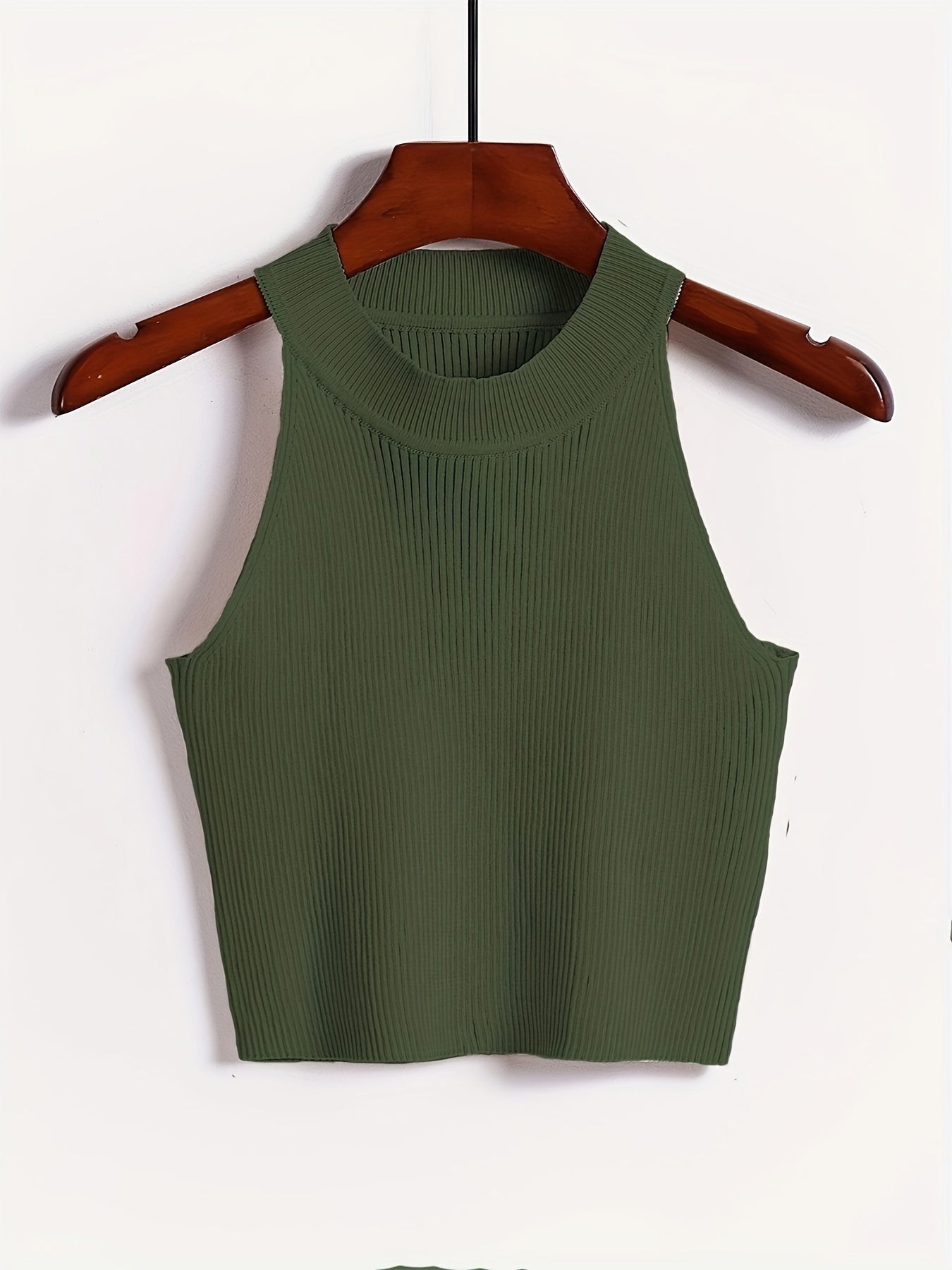 Top côtelé noir à col montant – Élégance intemporelle