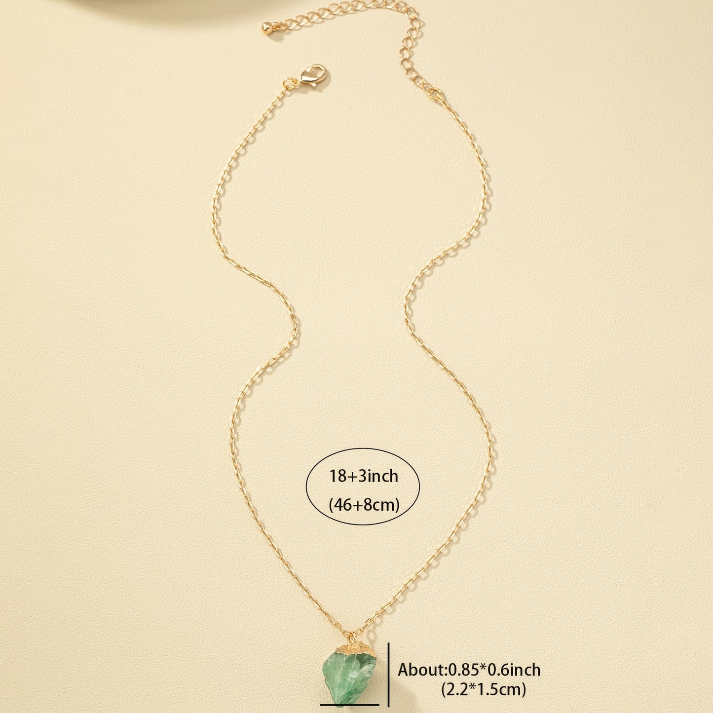 Collier et son pendentif en cristal