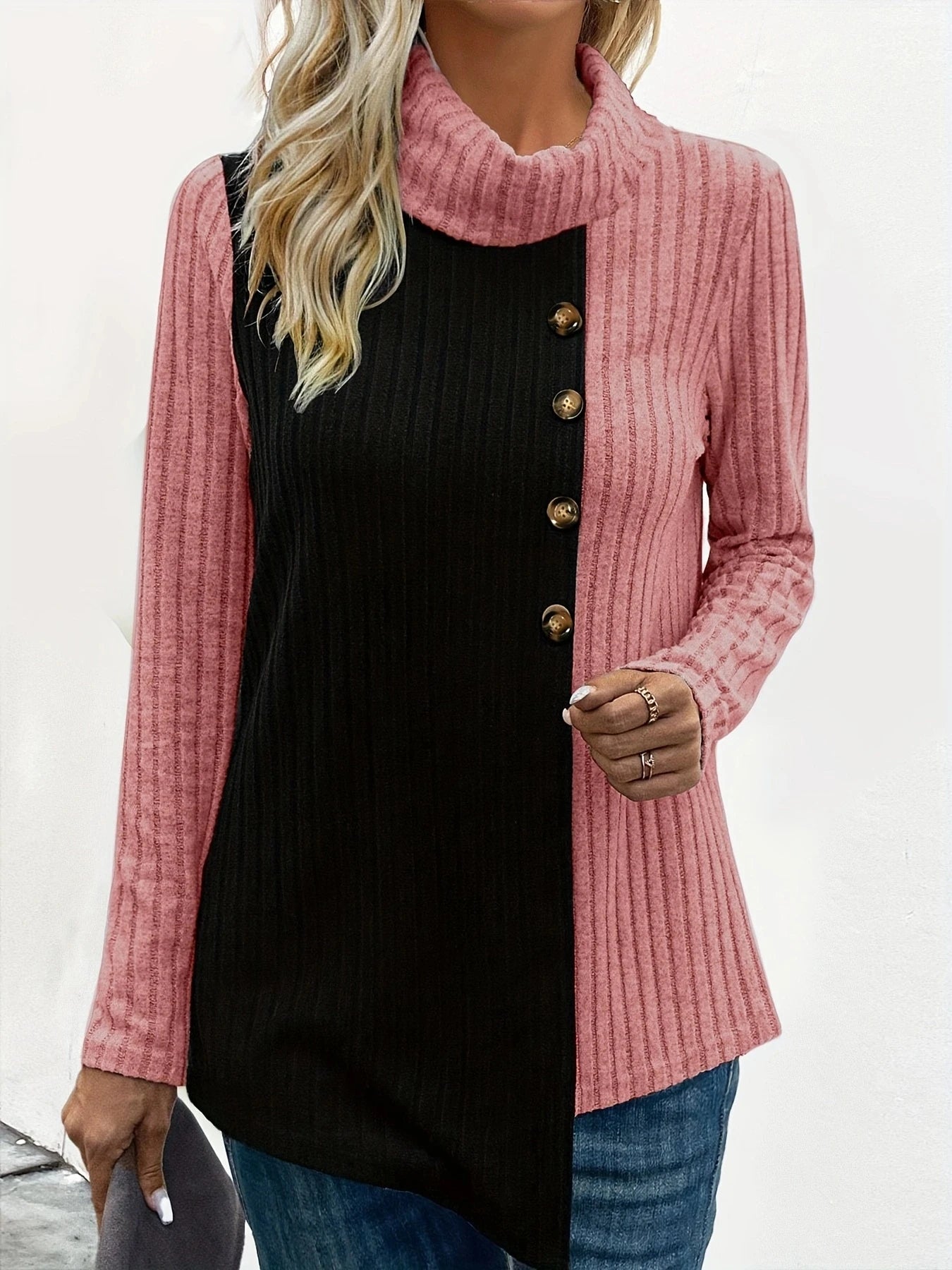 T-shirt/Pull col roulé à boutons côtelés