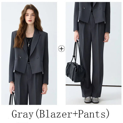 Costume femme bureau moderne élégant