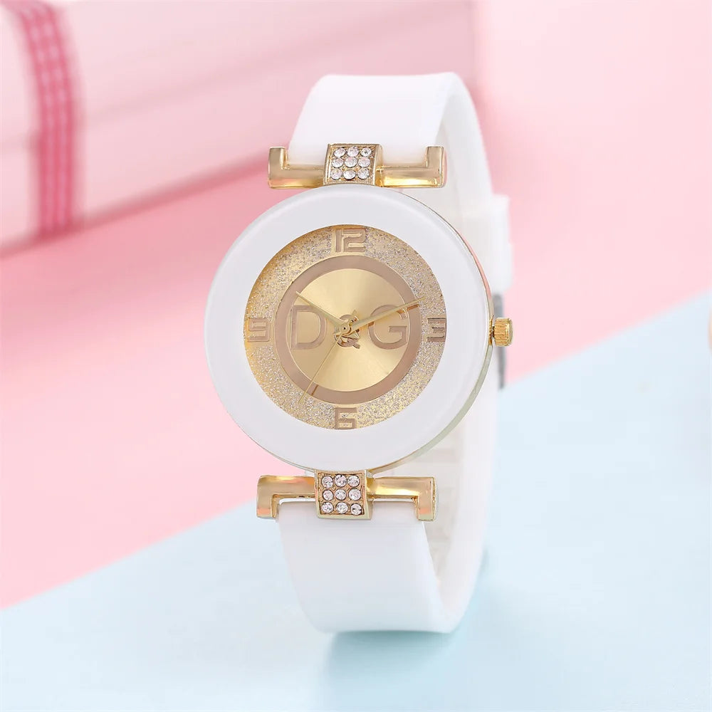 Montre quartz femme grand cadran silicone