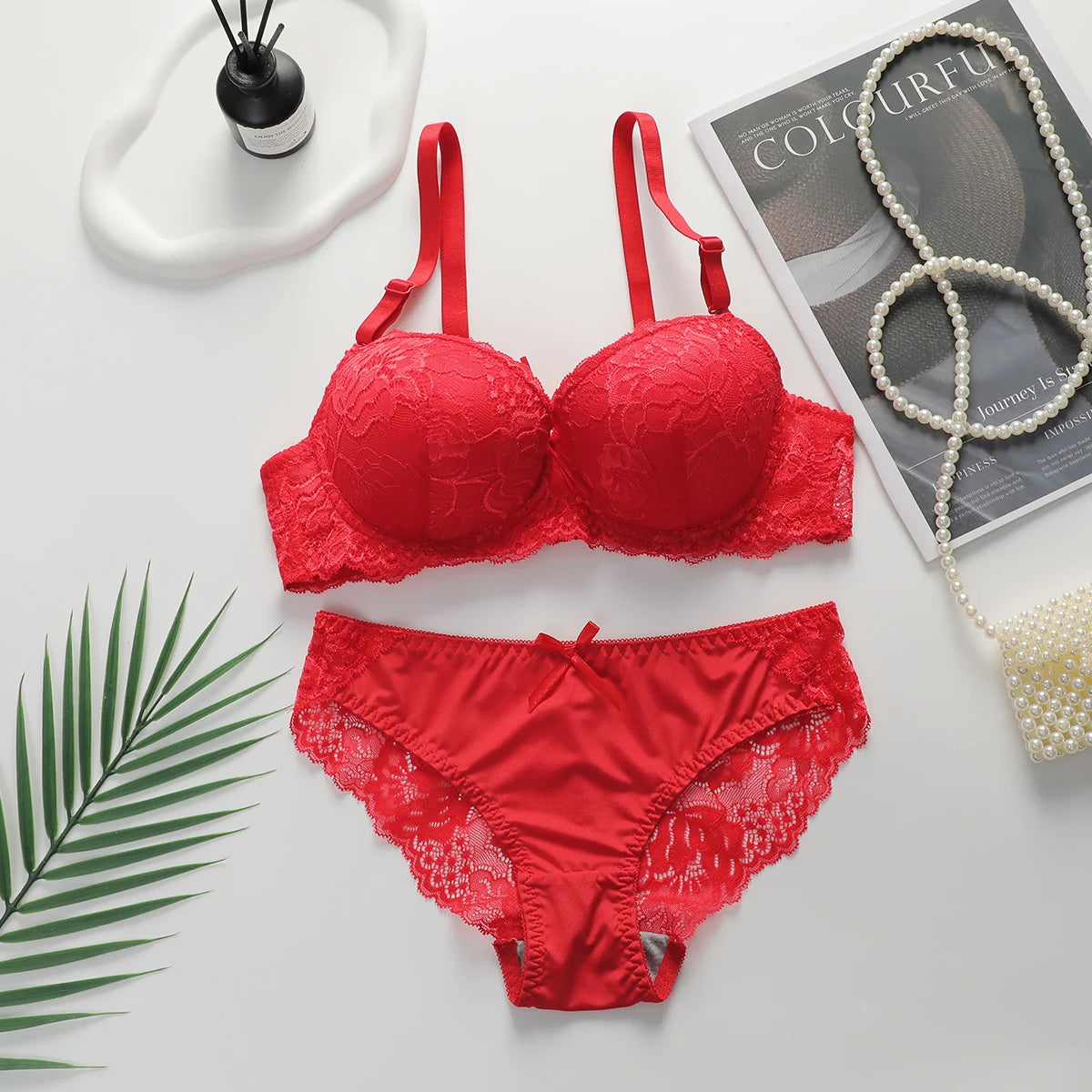 Soutien-gorge push up floral rouge élégant