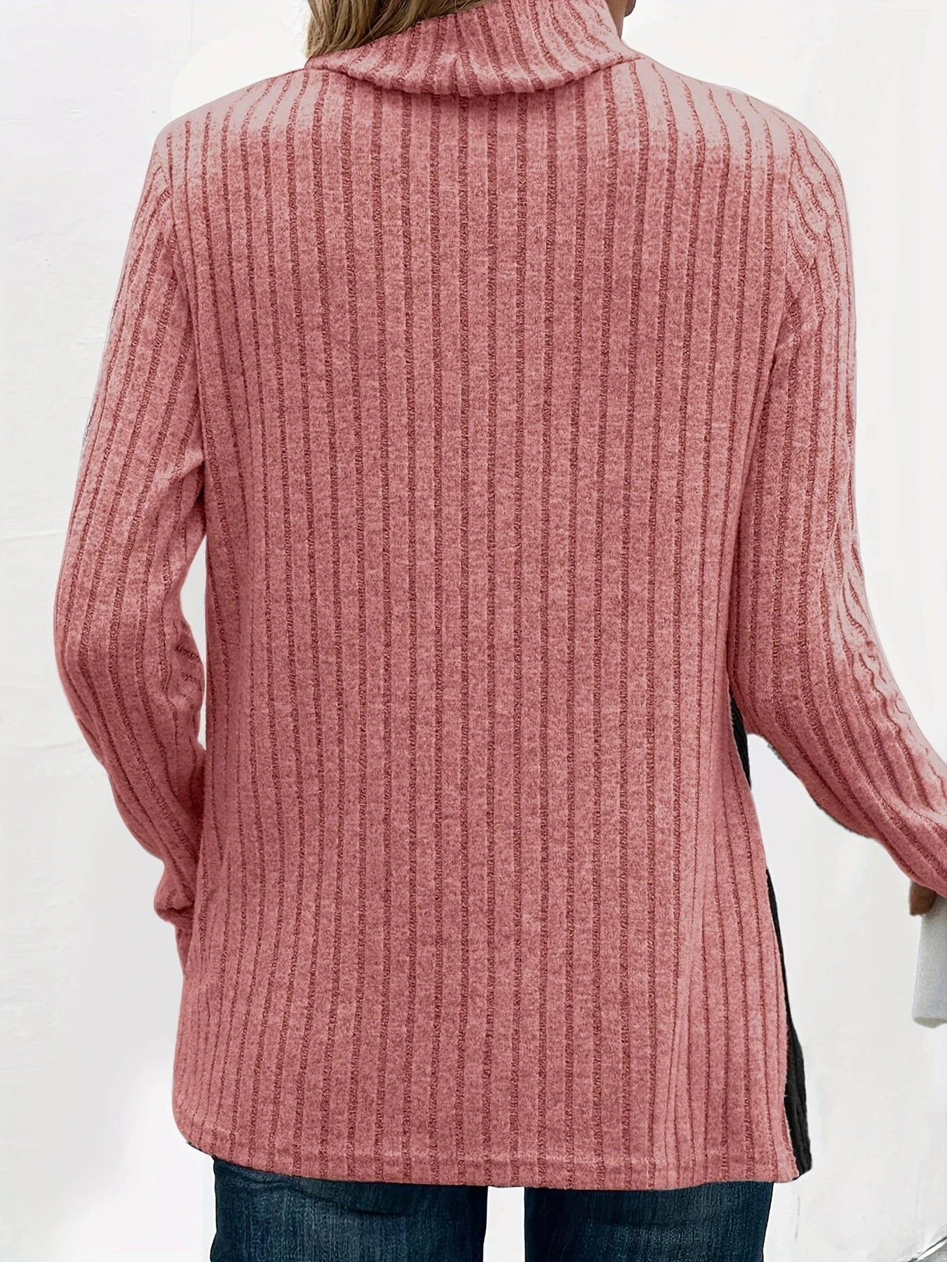 T-shirt/Pull col roulé à boutons côtelés