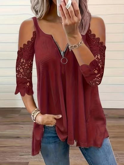 Haut à épaules dénudées et dentelle – style chic et féminin